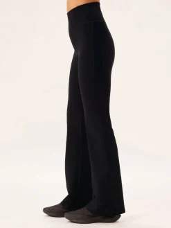Clearance EASEDK01 Girlfriend Collective Compressive Flare Legging - Black