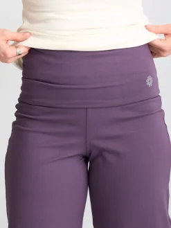 FINEKN03 Gossypium Aspire Cropped Harem Pants - Grape