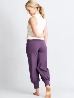 FINEKN03 Gossypium Aspire Cropped Harem Pants - Grape