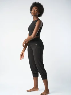 Discount FINEKN03 Gossypium Aspire Cropped Harem Pants - Black