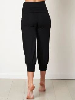 Discount FINEKN03 Gossypium Aspire Cropped Harem Pants - Black