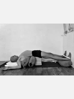 Outlet EYALSH01 Props for Yoga Volume 3: Inverted Asanas