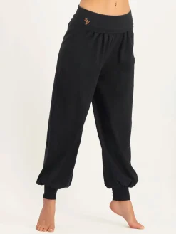 URBANG01 Urban Goddess Rhea Yoga Pants - Onyx Black