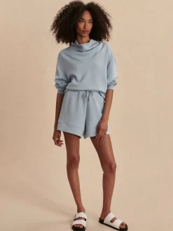 Clearance VARLEY01 Varley Atrium High Rise Short 4.5 - Cashmere Blue