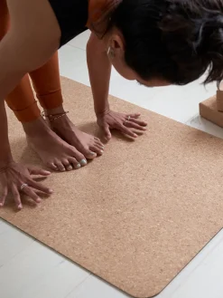 DIVER01 Yogamatters Eco Cork Yoga Mat - Green - Box of 6