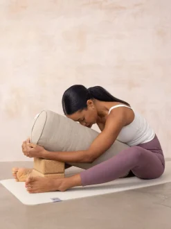 Clearance LOYALE01 Yogamatters Hemp Round Bolster